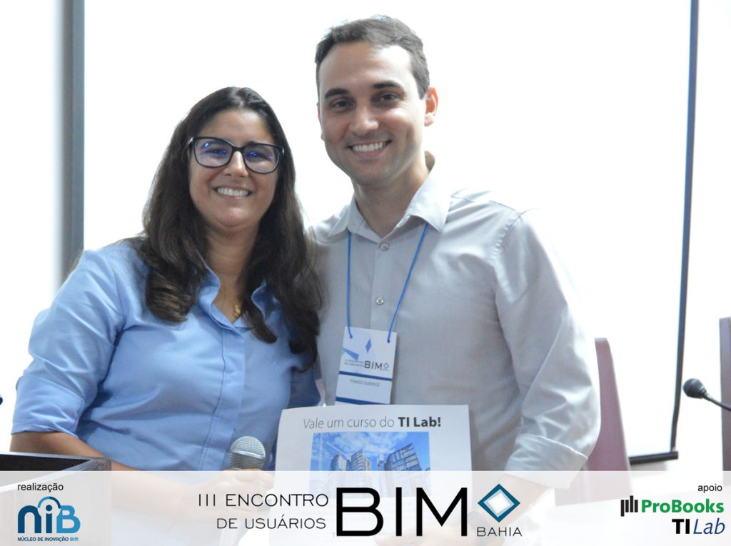 3rd BIM Users Meetup: Fernanda Machado and Thiago Queiros, winner of the TI Lab BIM Project Coordination and Clash Detection Course.